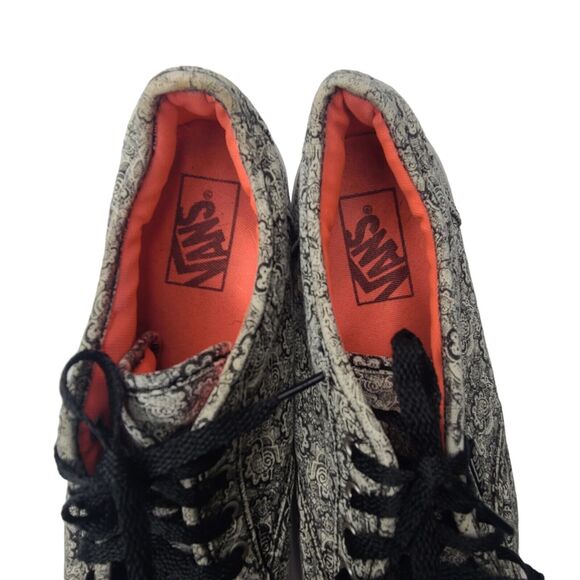 Vans Women SZ 8.5 Atwood Canvas Paisley Low Top Sneakers Lace-Up Black White - Picture 5 of 10